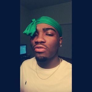 Meet your Posher, Carlous